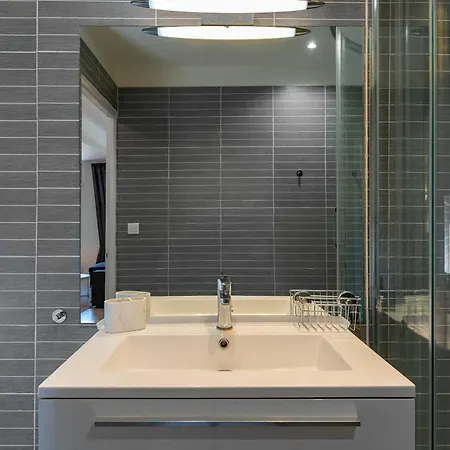 شقة Superb Flat - Ac- 1br - 2p -