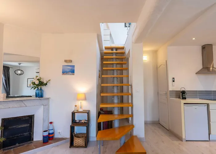 Superb Flat - Ac- 1br - 2p - شقة سان تروبيه